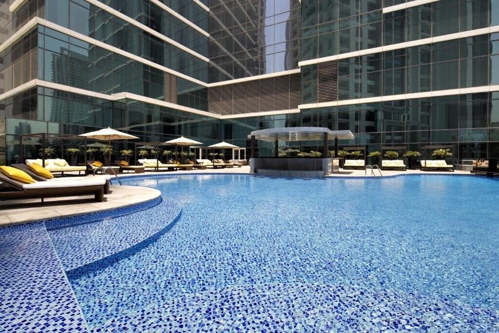 Готель Taj Dubai 5*