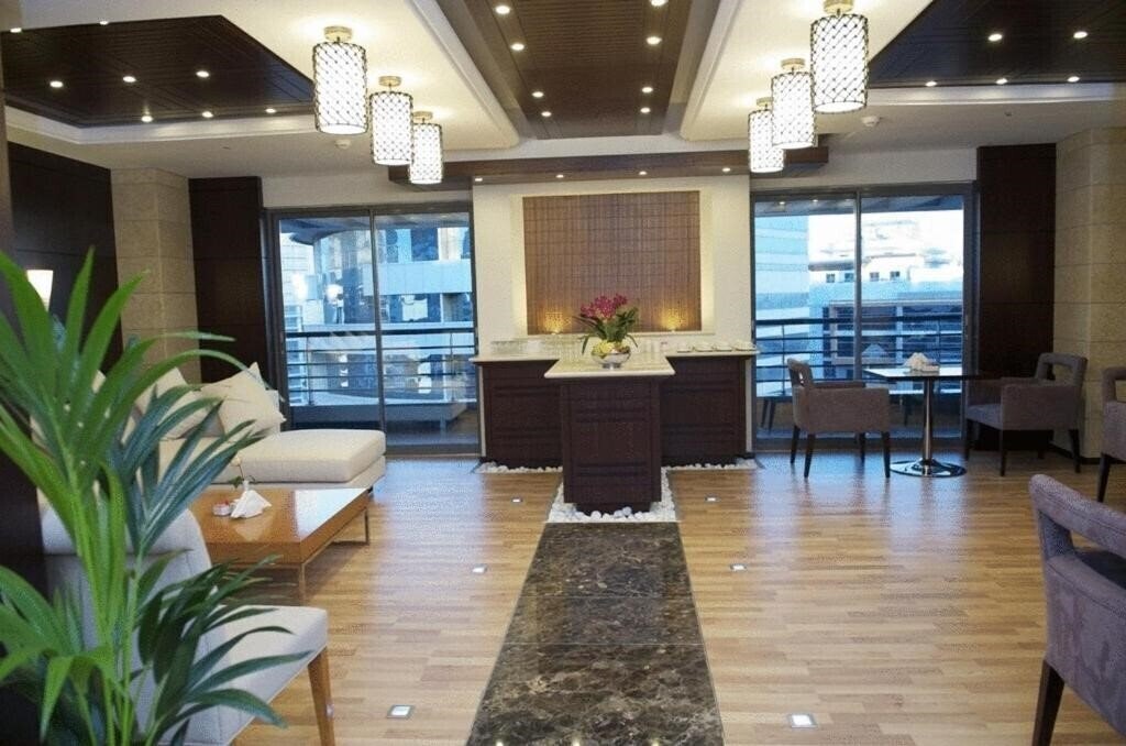 Фотографія Grand Bellevue Hotel Apartment 4*