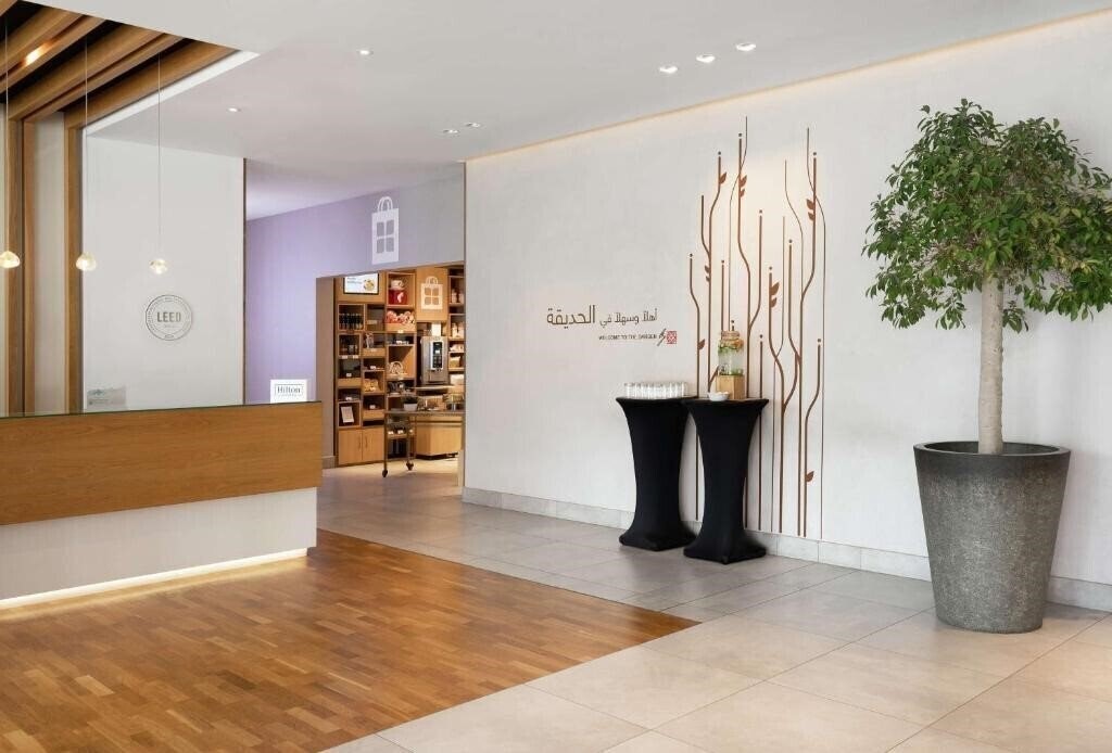 Изображение Hilton Garden Inn Dubai, Mall Avenue 4*