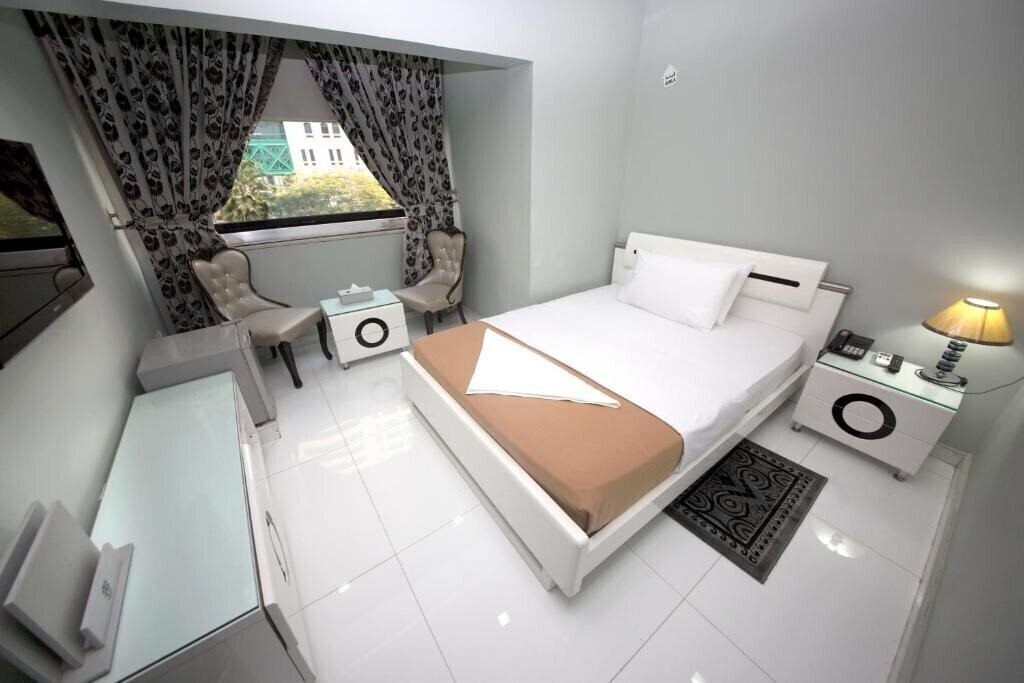 Зображення White Fort Hotel 1*