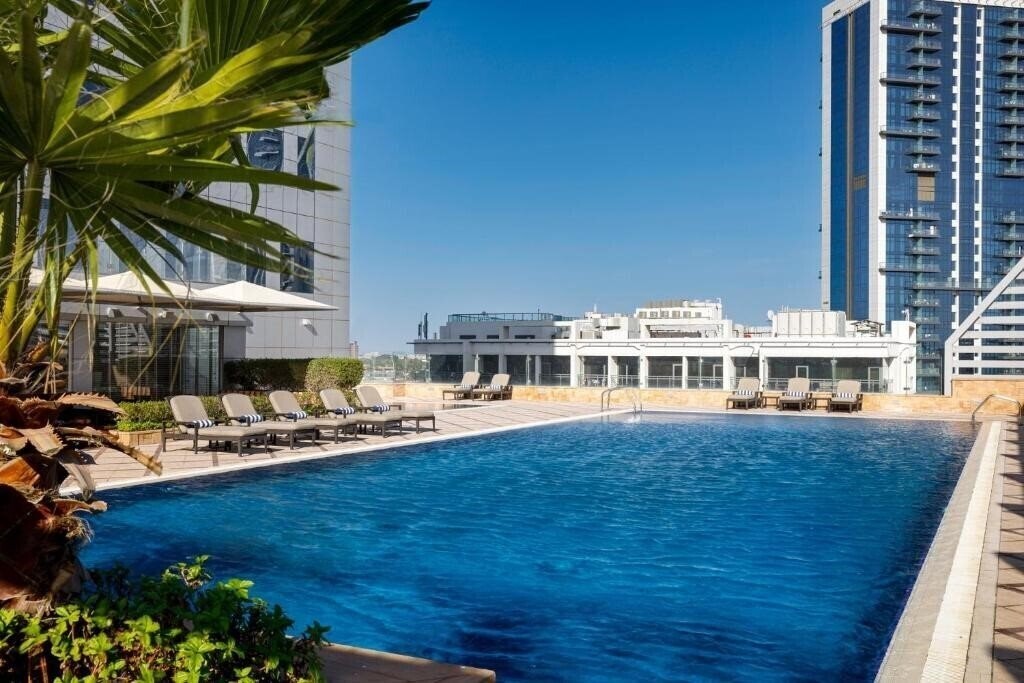 Фотография La Suite Dubai Hotel & Apartments (ex. Fraser Suites Hotel Apartments) 4*