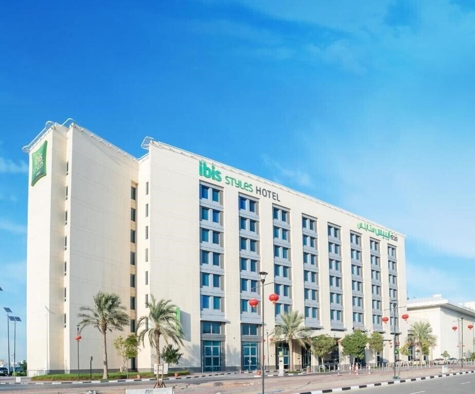Готель Ibis Styles Dragon Mart Dubai 3*
