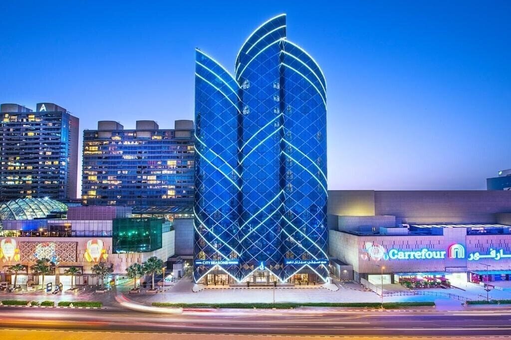 Готель City Seasons Towers Hotel Dubai 4*