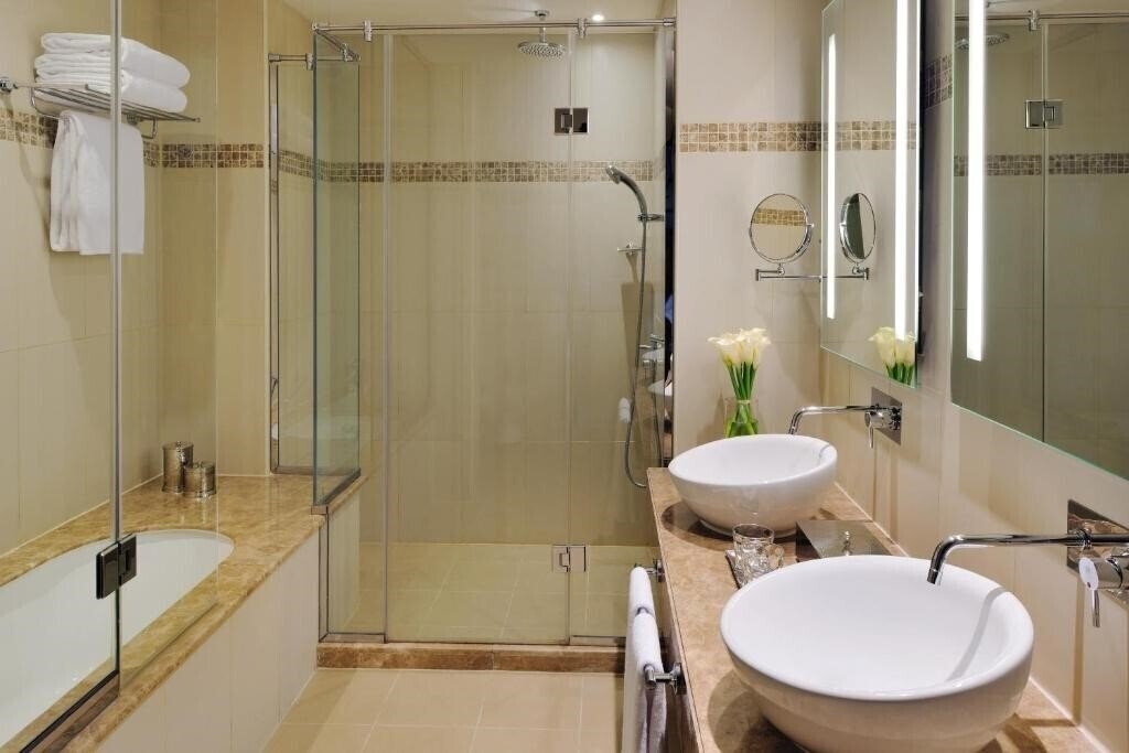 Фотография Avani Deira Dubai (ex. Movnepick Hotel Deira) 5*