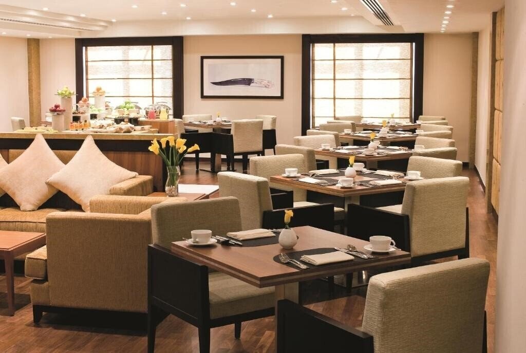 Картинка Avani Deira Dubai (ex. Movnepick Hotel Deira) 5*