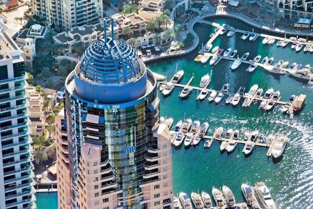 Готель Dubai Marriott Harbour Hotel & Suites 4*