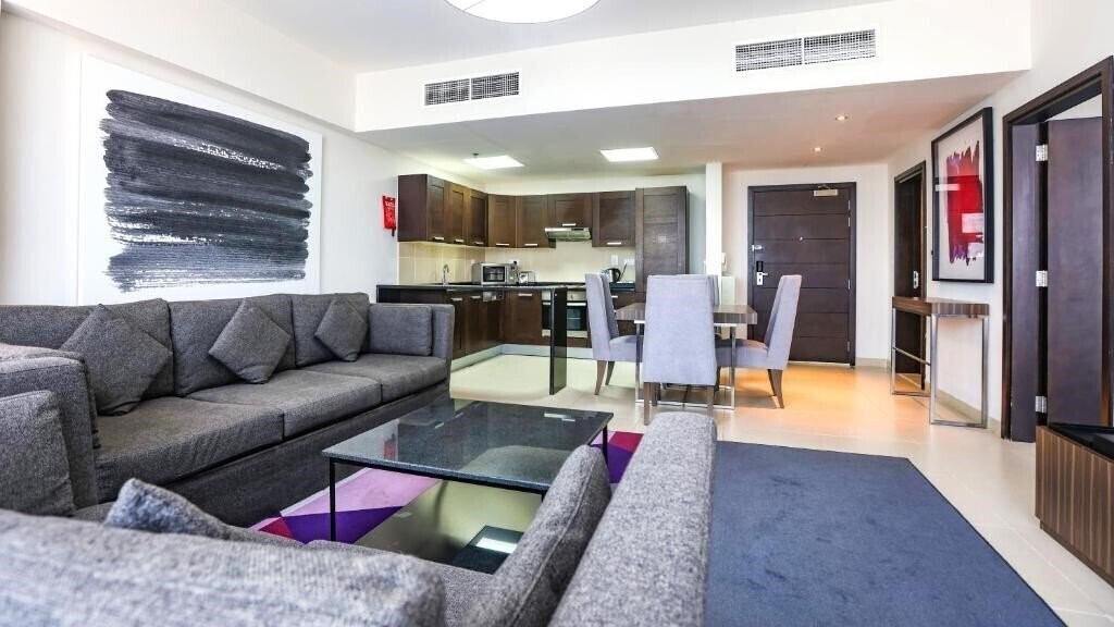 Отель Nasima Tower Hotel Apartments 5*