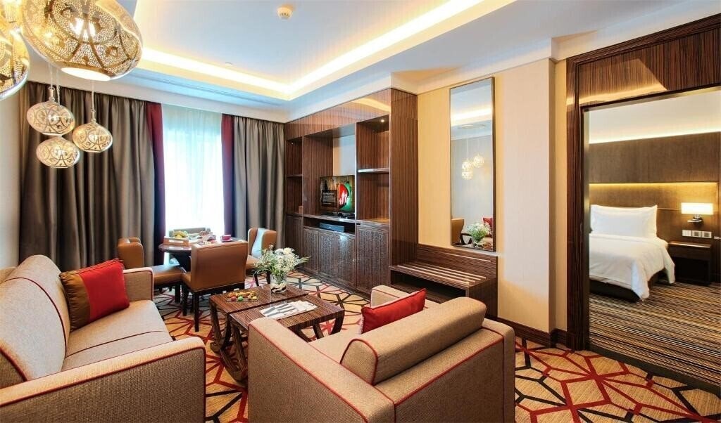 Отель Naumi Hotel Dubai (ex. Dusitd2 Kenz Hotel) 4*