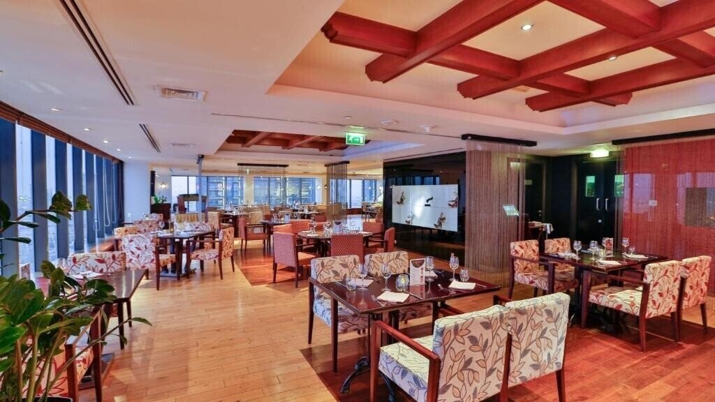 Зображення Park Regis Kris Kin 5*