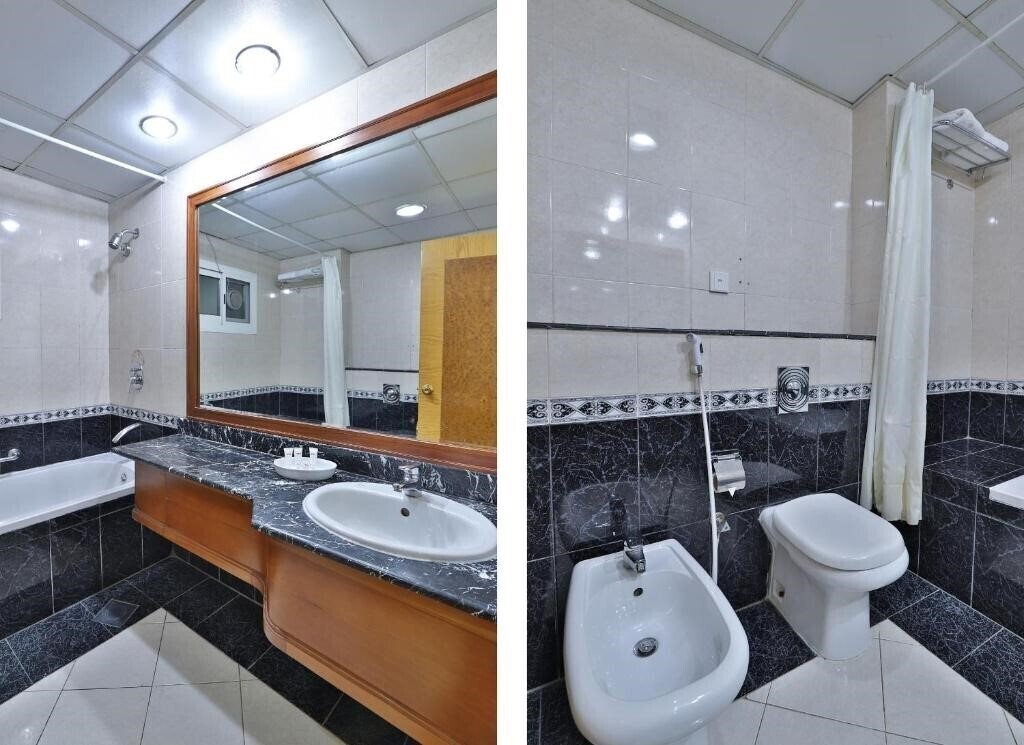 Фото Moon Valley Hotel Apartments 3*