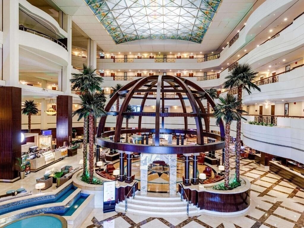 Отель Movenpick Grand Al Bustan Hotel 5*