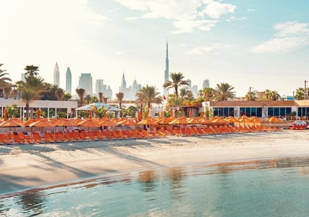 Готель Dubai Marine Beach Resort & SPA 5*