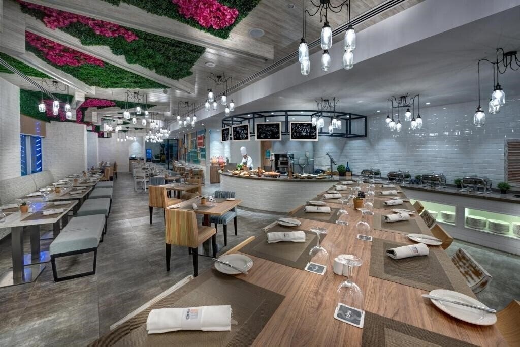 Зображення Time Oak Hotel & Suites 4*