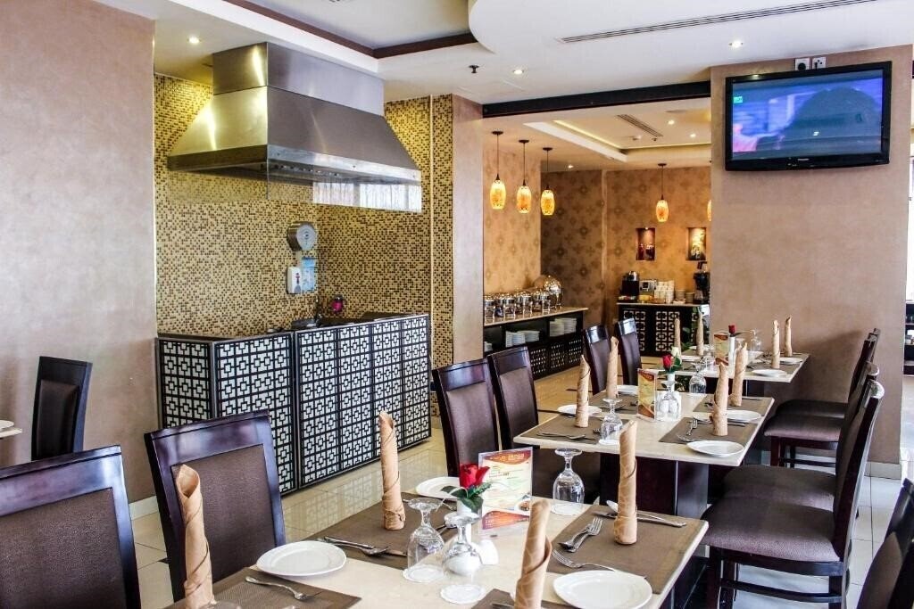 Изображение Dunes Hotel Apartments Oud Metha 4*