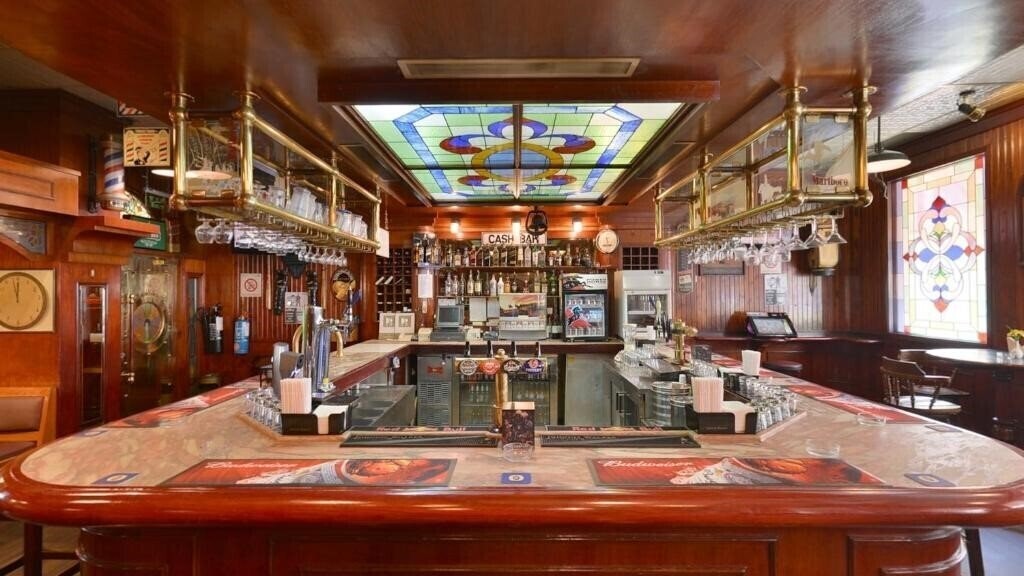 Фото The Grand Astoria Hotel (ex. Grand Astoria Hotel, Astoria Hotel) 3*