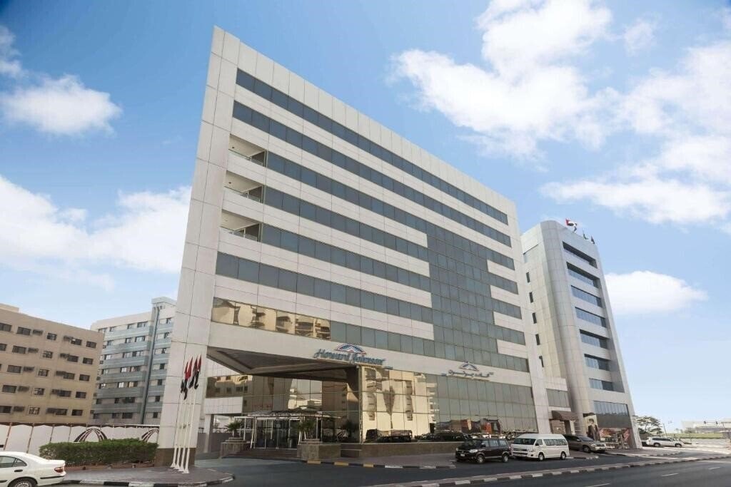 Готель Howard Johnson by Wyndham Bur Dubai (ex. Highland Hotel, Howard Johnson by Wyndham Dubai, Howard Johnson Bur Dubai) 3*