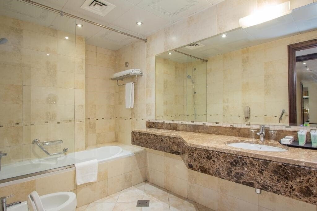 Фото City Premier Deluxe Hotel Apartments апартаменты