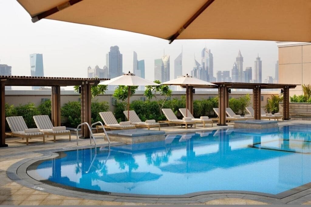 Зображення Crowne Plaza Jumeirah Dubai 5*