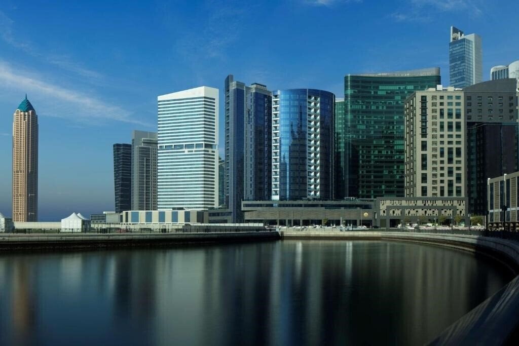 Отель Radisson Blu Hotel Dubai Waterfront 5*
