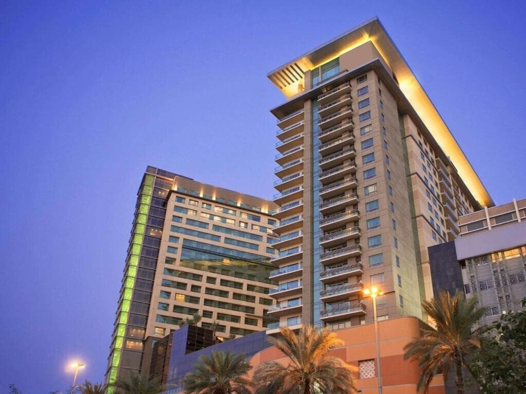 Отель Swissotel Al Ghurair Dubai 5*