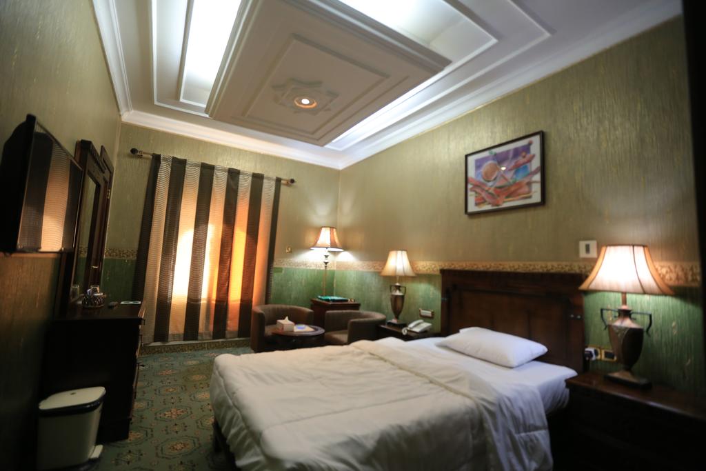 Фотографія Sun City International 2*