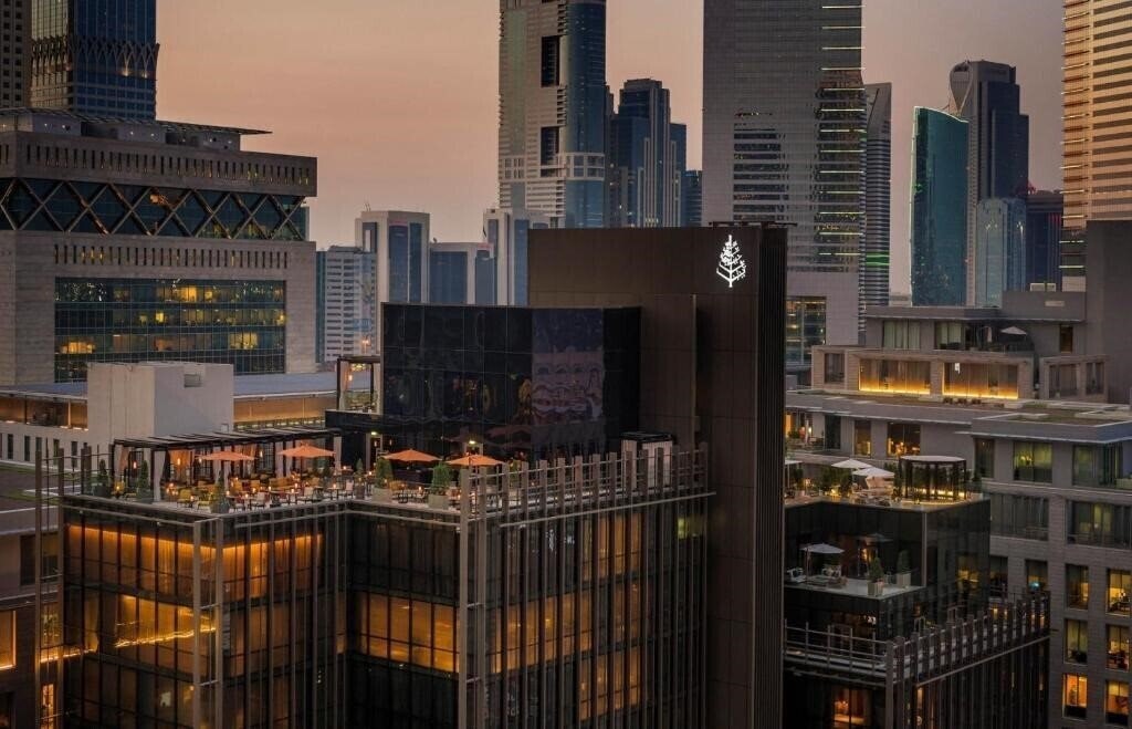 Отель Four Seasons Hotel Dubai International Financial Centre 5*