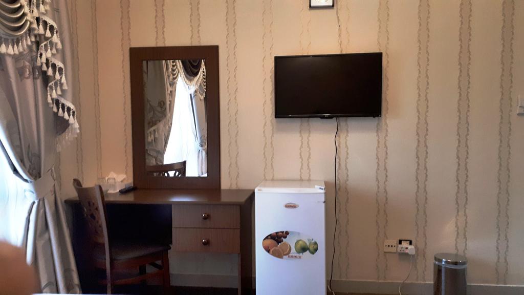 Фото Royal Garden Hotel 2*