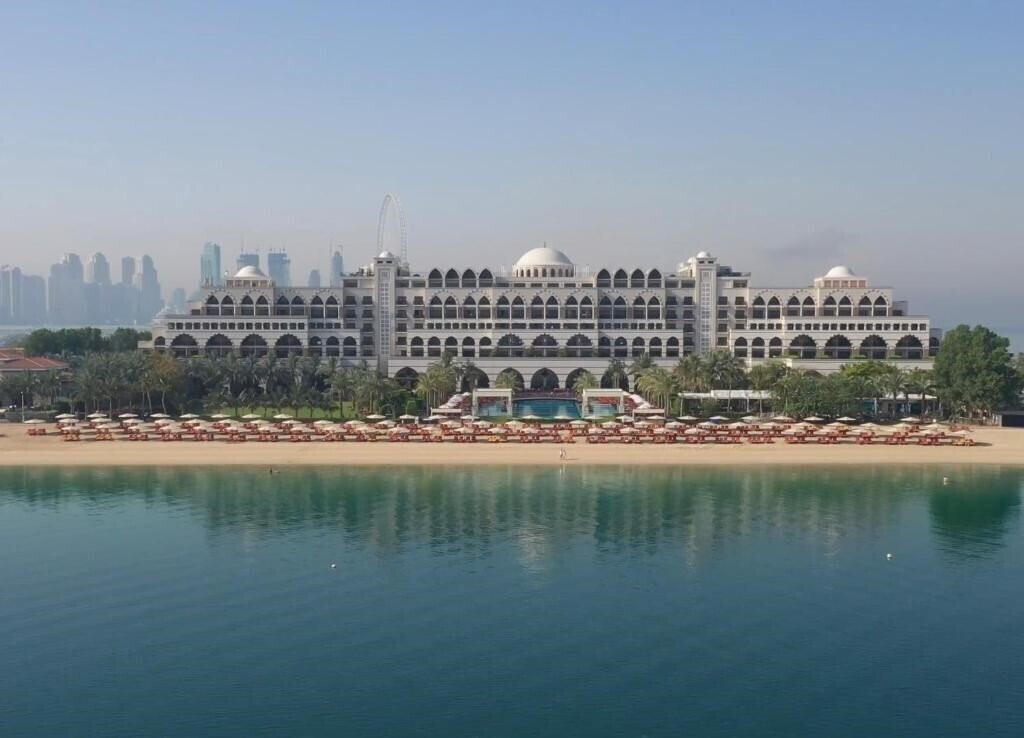 Готель Jumeirah Zabeel Saray 5*