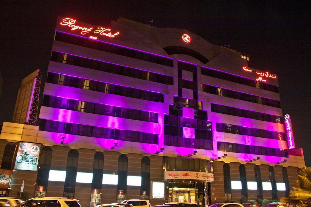 Готель Regent Palace Hotel 4*