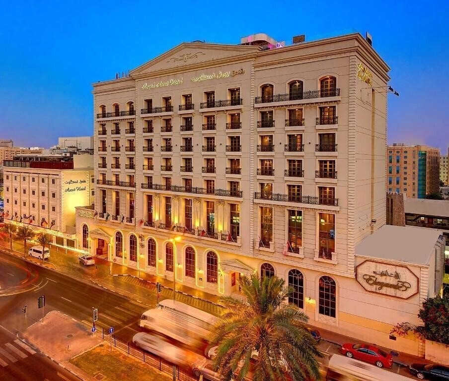 Отель Royal Ascot Hotel Apart 4*
