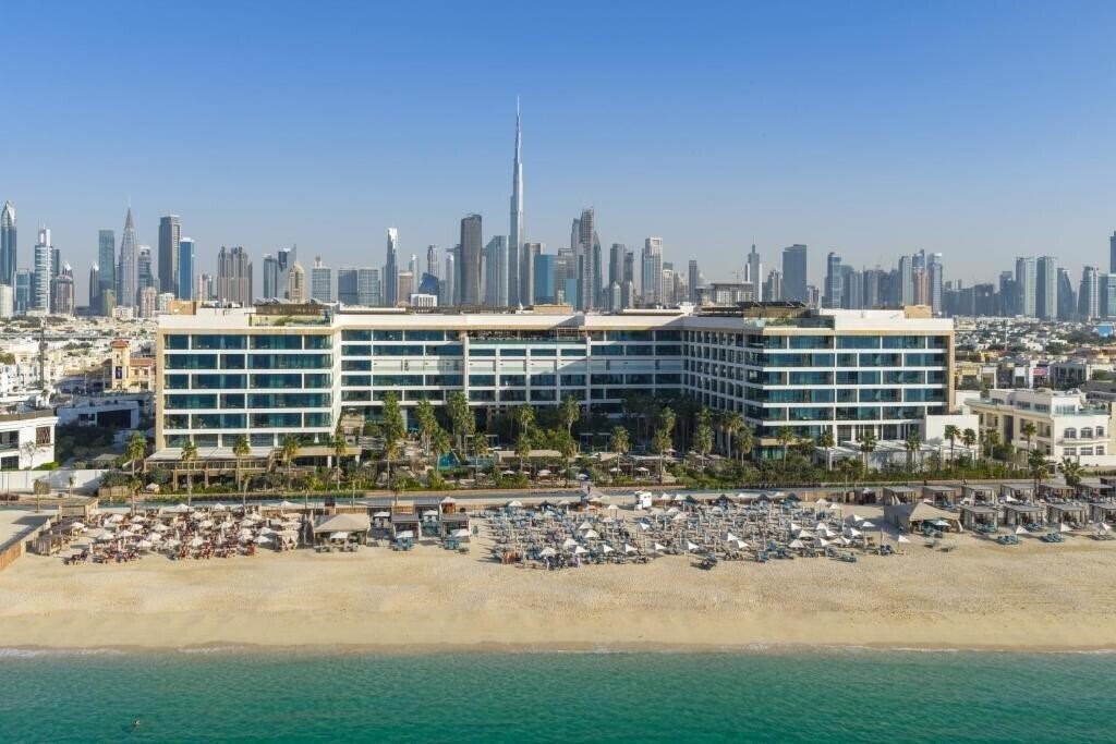 Отель Mandarin Oriental Jumeira 5*