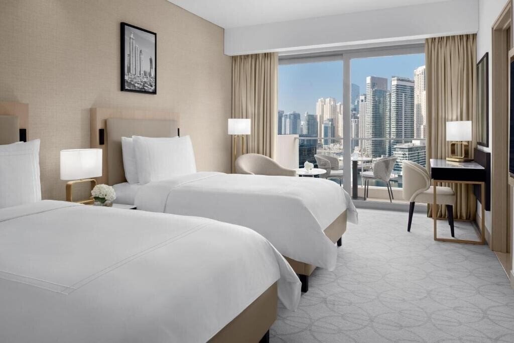 Готель JW Marriott Hotel Marina (ex. Address Dubai Marina) 5*