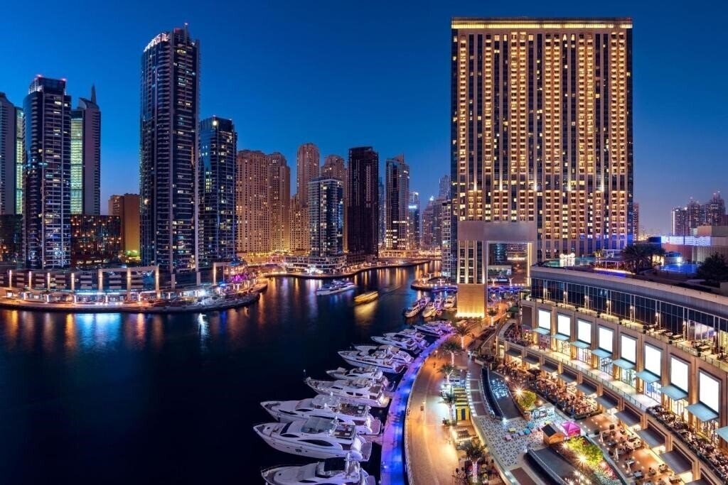 Готель JW Marriott Hotel Marina 5*