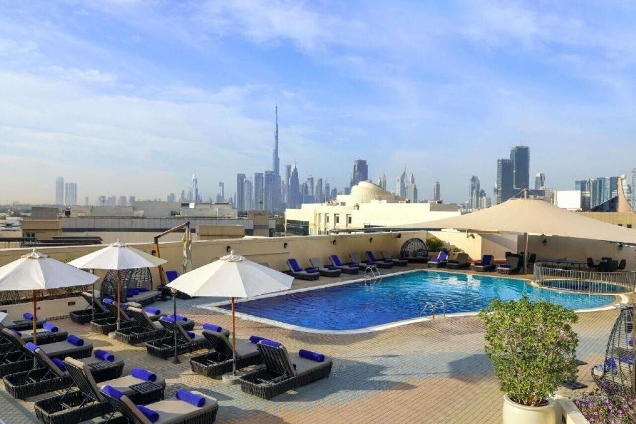Изображение Movenpick Hotel & Apartments Bur Dubai 5*