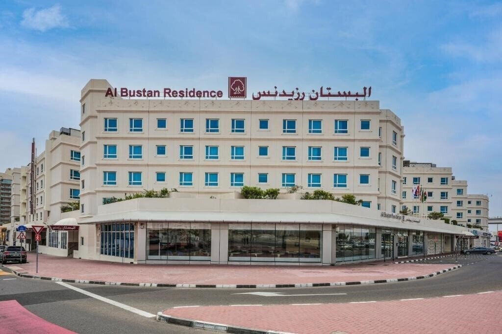 Готель Al Bustan Centre & Residence апартаменты