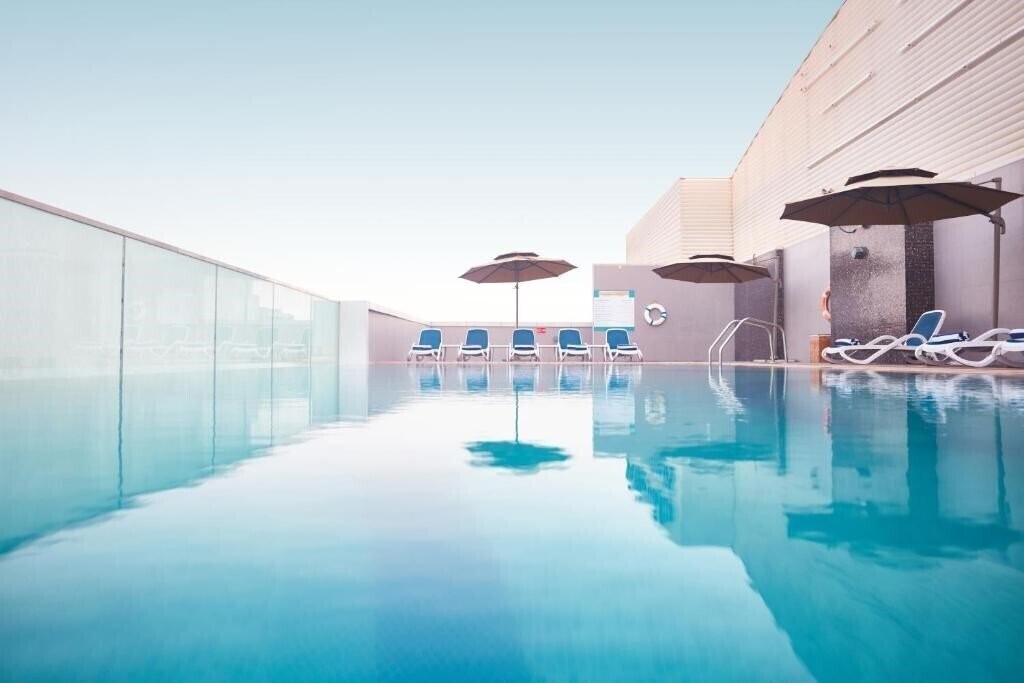 Изображение Treppan Hotel & Suites By Fakhruddin 4*