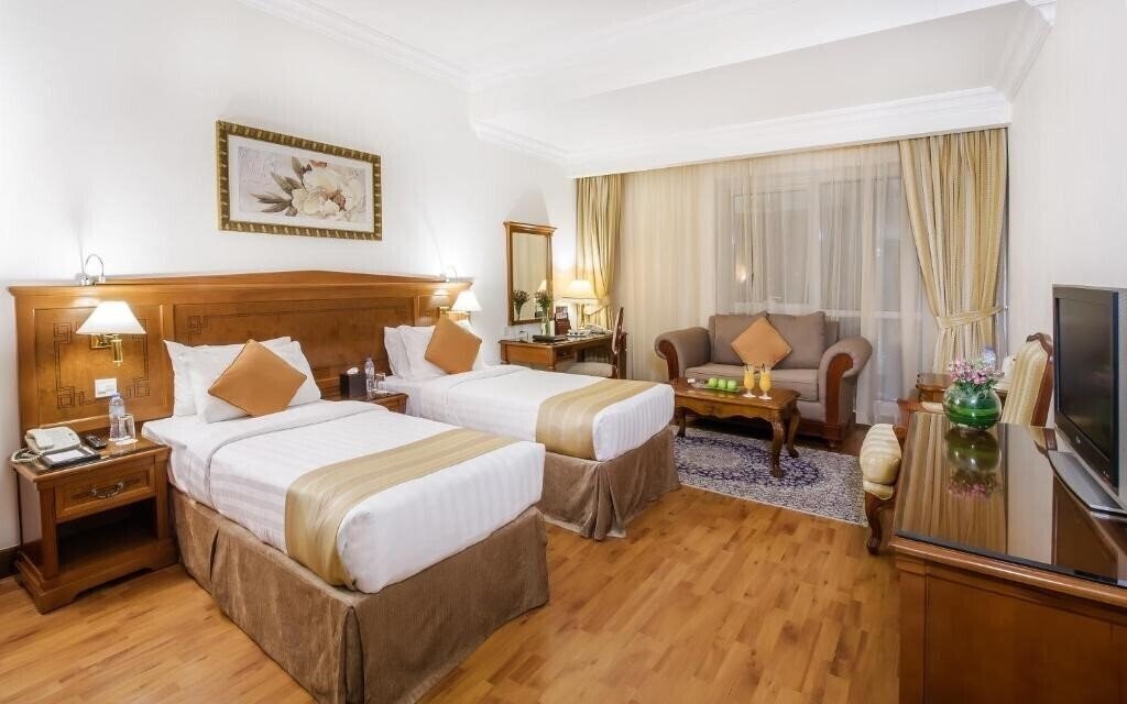 Фото Grand Excelsior Hotel Bur Dubai 4*