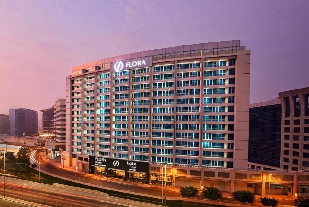 Готель Flora Creek Deluxe Hotel Apartments Dubai 5*