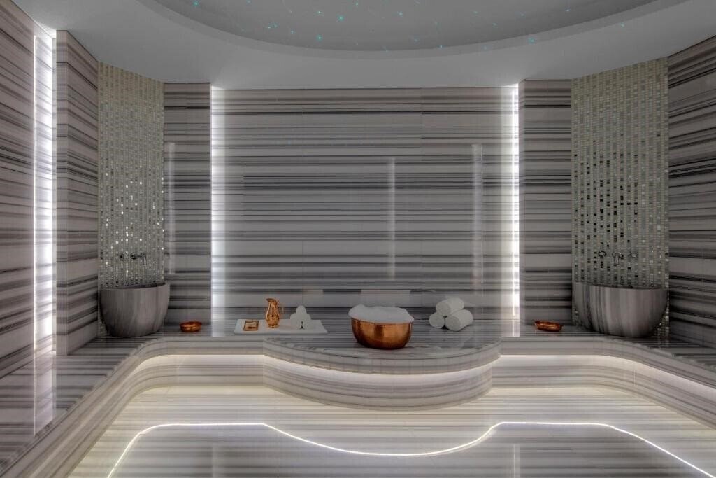 Готель Paramount Hotel Dubai 5*
