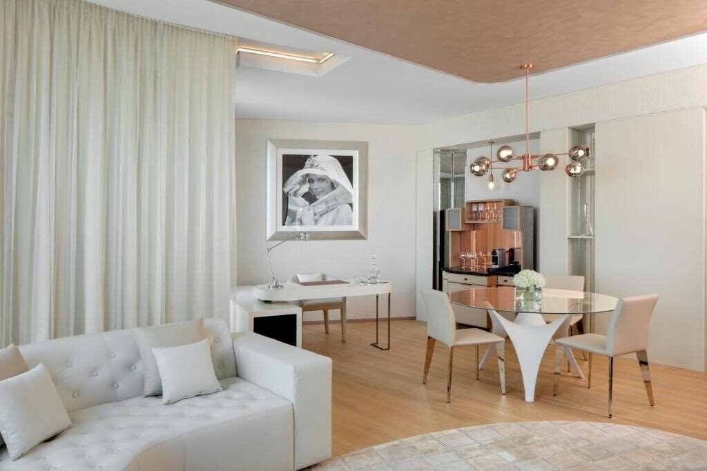 Фотография Paramount Hotel Dubai 5*