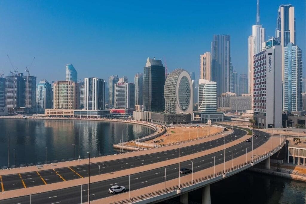 Зображення Radisson Blu Hotel, Dubai Canal View 5*