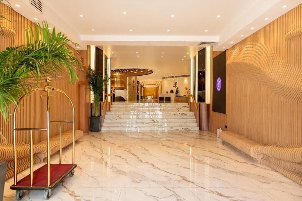 Фотографія Majestic City Retreat Dubai 4*