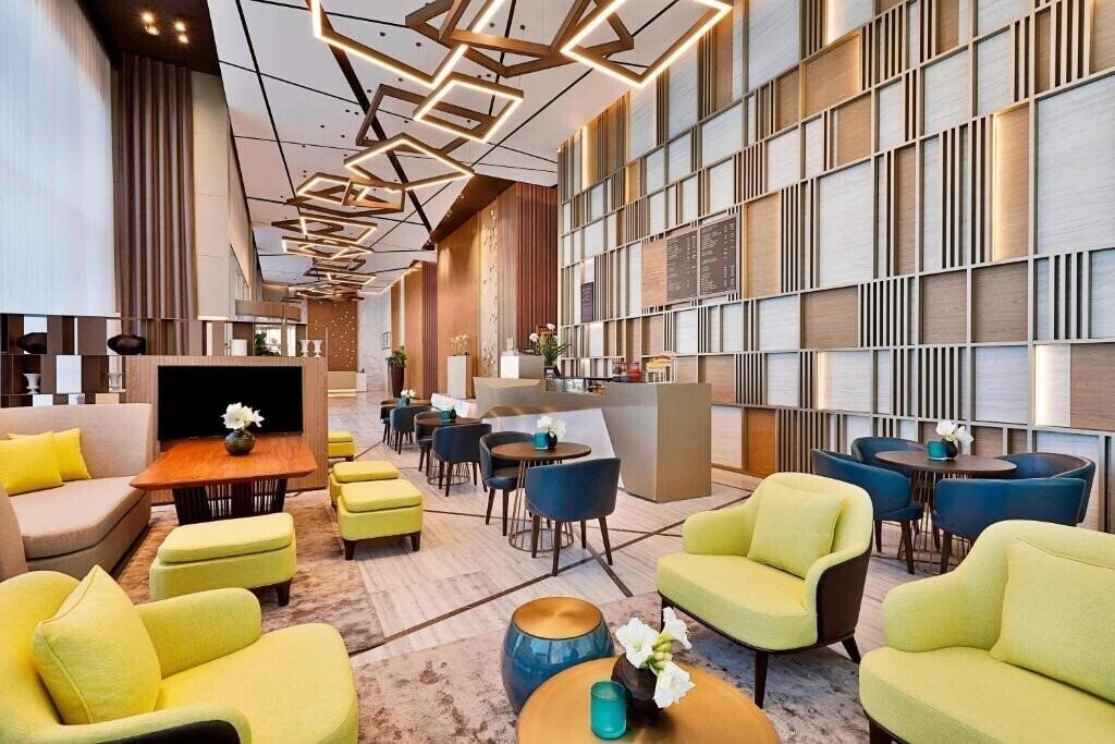 Отель Courtyard by Marriott Al Barsha Dubai 4*