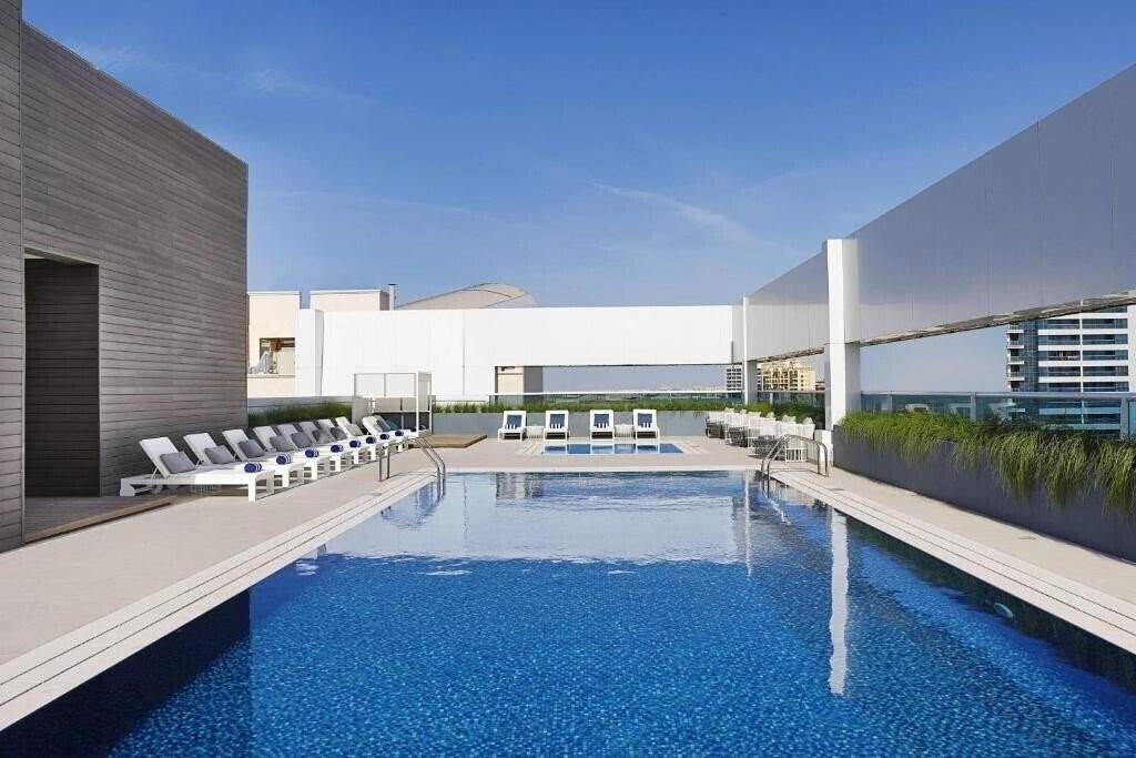 Изображение Courtyard by Marriott Al Barsha Dubai 4*