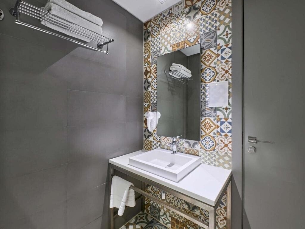 Фотографія Ibis Styles Dubai Jumeirah 3*