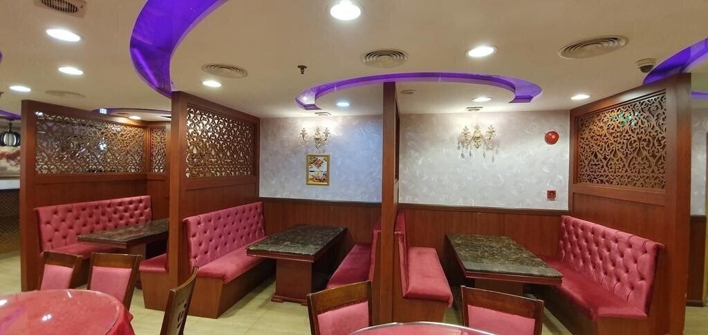 Готель Kings Square Hotel 2*