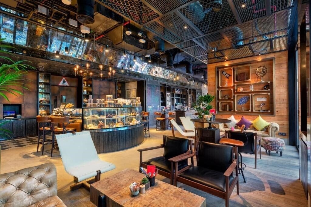 Фотография Taj Jumeirah Lakes Towers Hotel 5*