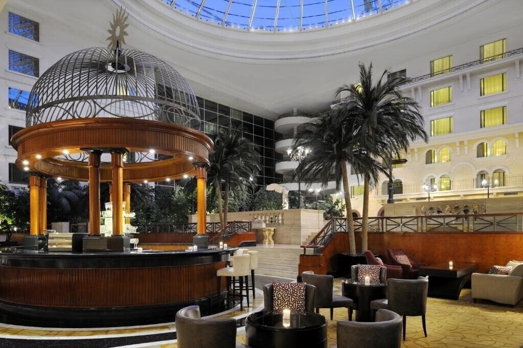 Фото The Bristol Inn Hotel (ex. Gulf Inn Hotel, Gulf Inn Hotel Muteena Deira) 4*