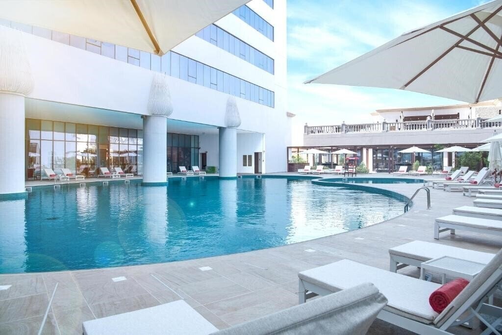 Изображение Al Jaddaf Rotana 5*