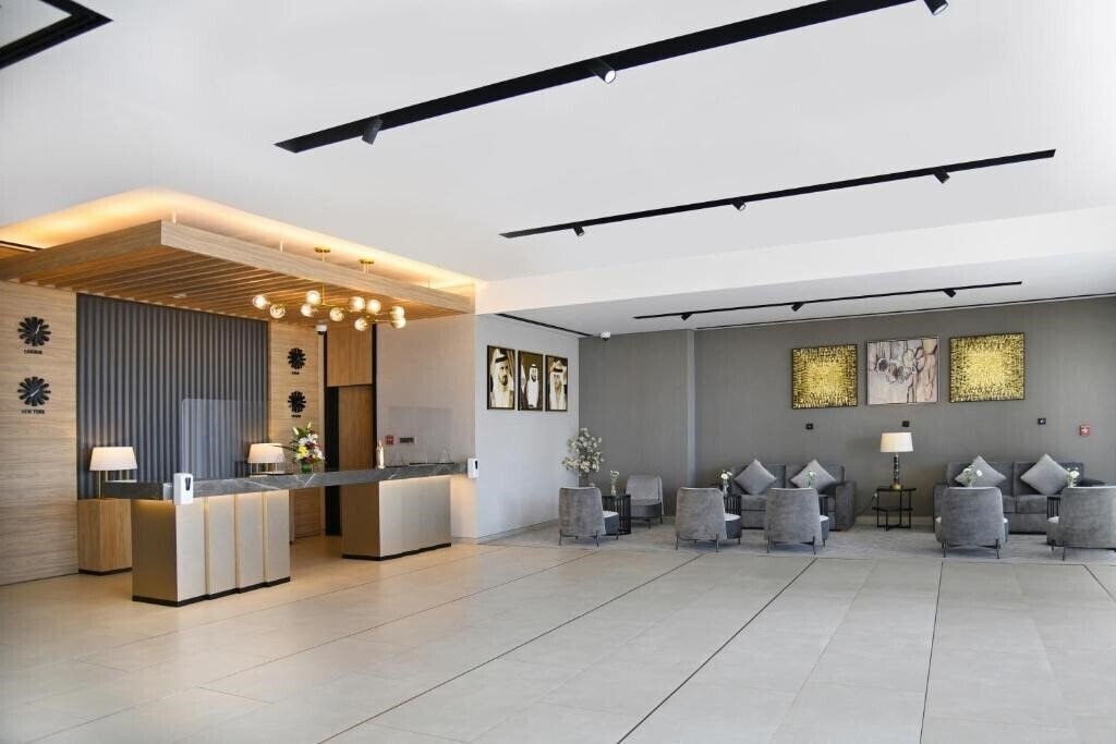 Фото Beach Walk Hotel Jumeirah 4*